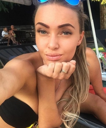 Анкета проститутки Галина - город Арик, 22 года, №9195